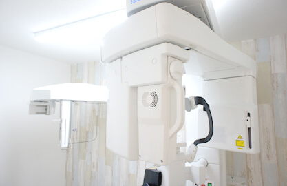 歯科用CT、生体モニター完備で安心の治療